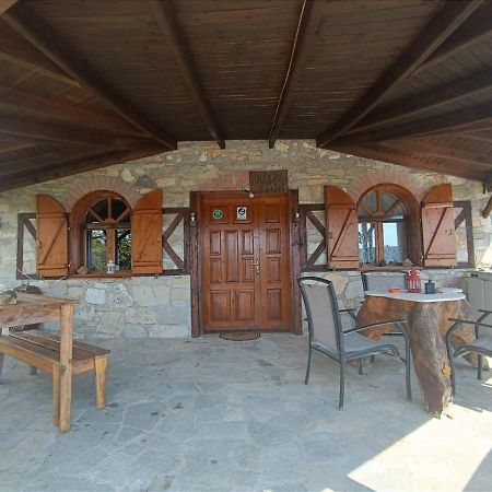 הוילה Kastron  Mountain House Kastro מראה חיצוני תמונה