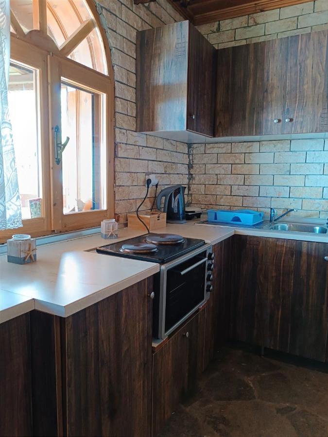 הוילה Kastron  Mountain House Kastro מראה חיצוני תמונה
