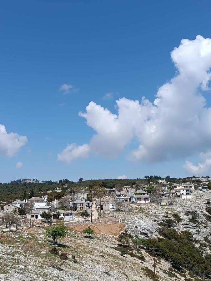 הוילה Kastron  Mountain House Kastro מראה חיצוני תמונה