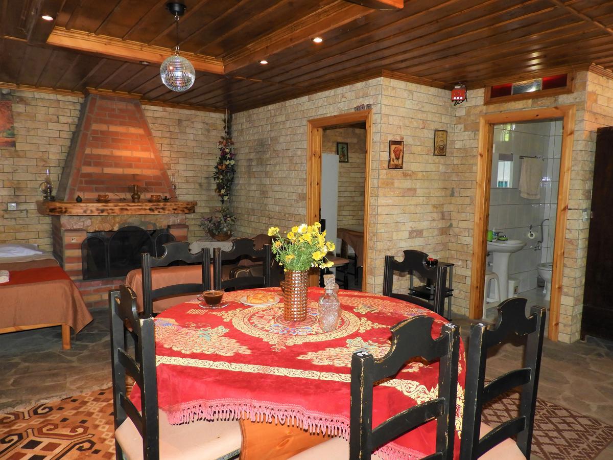 הוילה Kastron  Mountain House Kastro מראה חיצוני תמונה